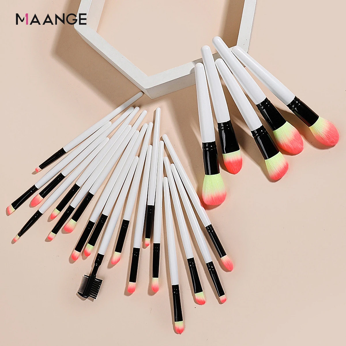 MAANGE Professional Log 32Pcs/Set Makeup Brush Foundation Eye Shadows Lipsticks Powder Make Up Brushes Tool Pincel Maquiagem Kit
MAANGE Professional Log 32Pcs/Set Makeup Brush Foundation Eye Shadows Lipsticks Powder Make Up Brushes Tool Pincel Maquiagem Kit