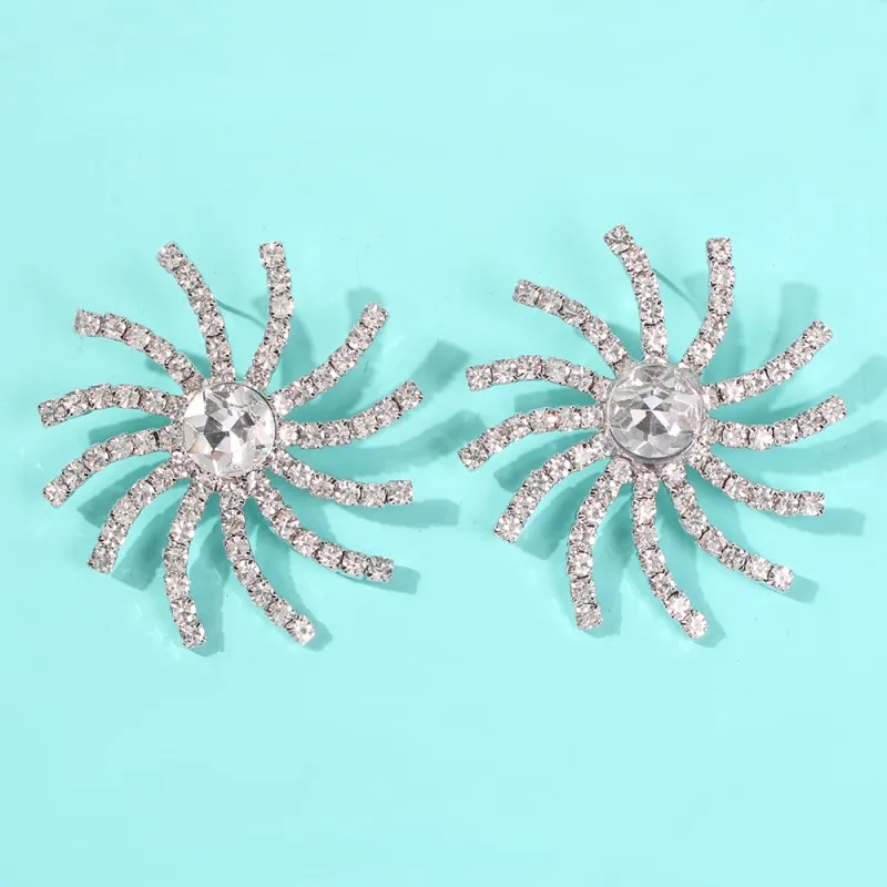 Rhinestone Sunshine Stud Earrings Women Jewelry Silver Shiny Crystal Big Flower Fashion Stud Earrings Jewelry Accessories E6823
Rhinestone Sunshine Stud Earrings Women Jewelry Silver Shiny Crystal Big Flower Fashion Stud Earrings Jewelry Accessories E6823