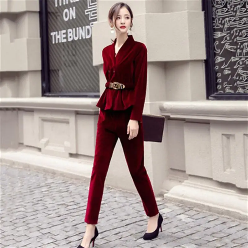 Fashion Wine red corduroy suit suits women New Autumn winter casual Double-breasted suit + harem pants two-piece suit women
Fashion Wine red corduroy suit suits women New Autumn winter casual Double-breasted suit + harem pants two-piece suit women