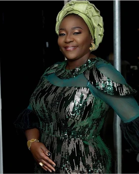 Latest French net lace Free shipping black and green sequins lace fabric for party dress African full sequins velvet fabric
Latest French net lace Free shipping black and green sequins lace fabric for party dress African full sequins velvet fabric