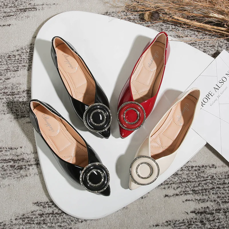 Shoes Women's New Style Spring And Autumn Shoes for Four Seasons Pointed-Toe Low Heel Bright Patent Cowhide Flat Small Leather S
Shoes Women's New Style Spring And Autumn Shoes for Four Seasons Pointed-Toe Low Heel Bright Patent Cowhide Flat Small Leather S
