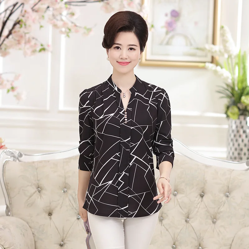 Spring And Autumn New Style Middle-aged Large Size Loose-Fit Embroidery Pullover Long-sleeved T-shirt Middle-aged WOMEN'S Appare
Spring And Autumn New Style Middle-aged Large Size Loose-Fit Embroidery Pullover Long-sleeved T-shirt Middle-aged WOMEN'S Appare