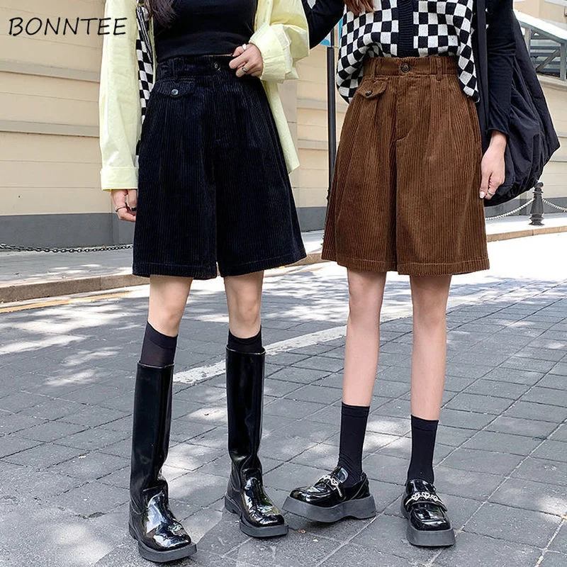 Шорты женские зимние с широкими штанинами, вельветовые Модные Классические Теплые уличные классные хипстерские многофункциональные дизайнерские бриджи
Шорты женские зимние с широкими штанинами, вельветовые Модные Классические Теплые уличные классные хипстерские многофункциональные дизайнерские бриджи