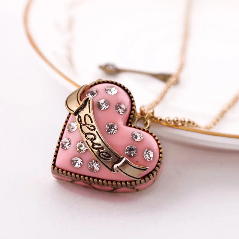 Rhinestone Heart-Shaped Treasure Box Long Necklace Chain Sweater Temperament Wedding Commemorative Necklace Fashion 2019 New
Rhinestone Heart-Shaped Treasure Box Long Necklace Chain Sweater Temperament Wedding Commemorative Necklace Fashion 2019 New