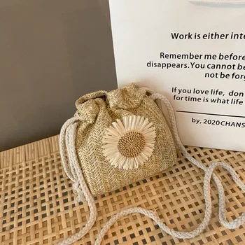 Knitted bag women 2020 popular new trend Korean version of the wild one-shoulder messenger fashion bucket
Knitted bag women 2020 popular new trend Korean version of the wild one-shoulder messenger fashion bucket