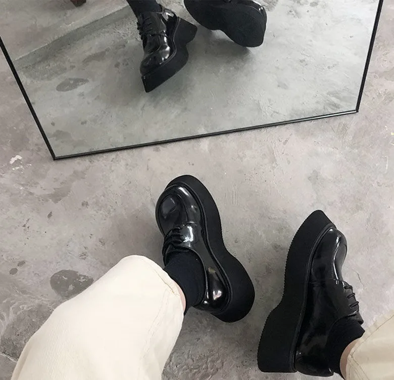 Platforms Shoes Women Bottom Heels Woman Autumn Shoes Round Big toe Shoe British Style Girls Faves Footwear Slip On Black