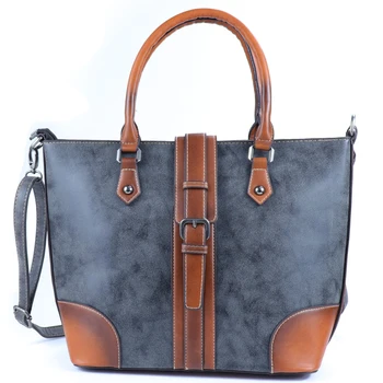 Womens Handbags and Purses Vintage Genuine Leather Messenger Bags Big Capacity Ladies Shoulder Bag Designer Female Totes
Womens Handbags and Purses Vintage Genuine Leather Messenger Bags Big Capacity Ladies Shoulder Bag Designer Female Totes