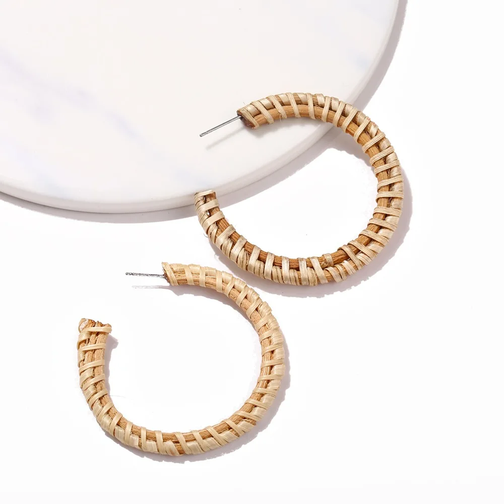 Women Simple Korean Rattan Earrings C Shape Multi-functional Geometric Round Fashion Earrings
Women Simple Korean Rattan Earrings C Shape Multi-functional Geometric Round Fashion Earrings