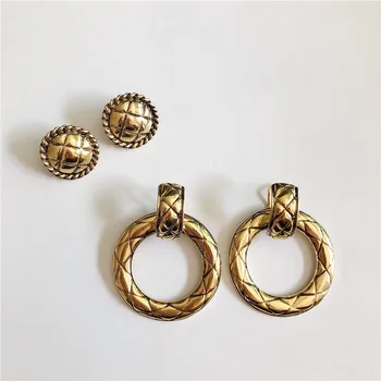 SRCOI Retro Round Hollow Coin Shape Gold Color Metal Linear Staggered 2019 New Fashion Stud Earring For Women Party Jewelry
SRCOI Retro Round Hollow Coin Shape Gold Color Metal Linear Staggered 2019 New Fashion Stud Earring For Women Party Jewelry