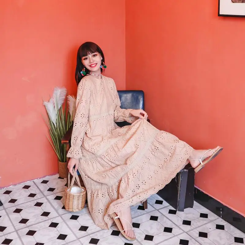 Large Women's Resort Dress Long Skirt Autumn Version Of Simple Pure Color Makings Round Neck Machine Hollowed-Out Dress
Large Women's Resort Dress Long Skirt Autumn Version Of Simple Pure Color Makings Round Neck Machine Hollowed-Out Dress