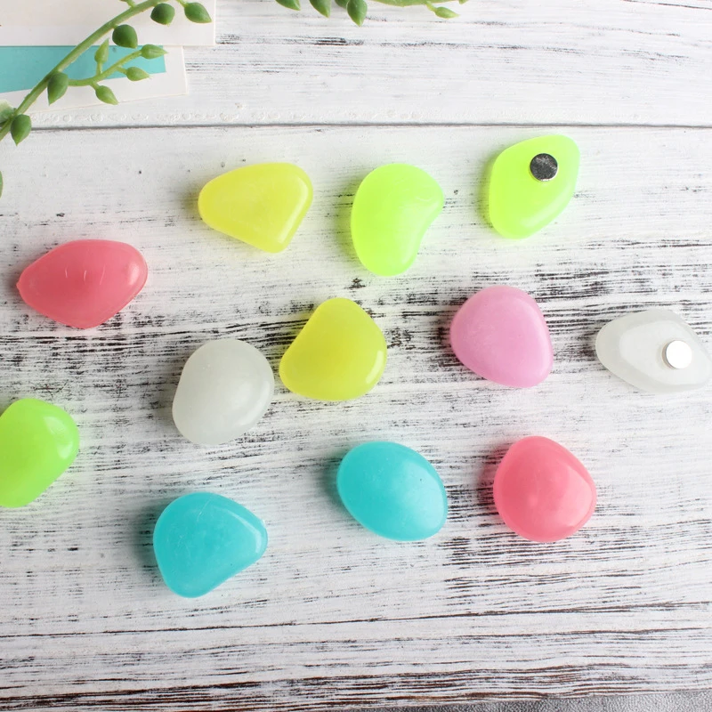 3pcs Creative Luminous Stone Refrigerator Sticker Fridge Sticker Colorful Resin Decorative Home Decoration Accessories Modern
3pcs Creative Luminous Stone Refrigerator Sticker Fridge Sticker Colorful Resin Decorative Home Decoration Accessories Modern