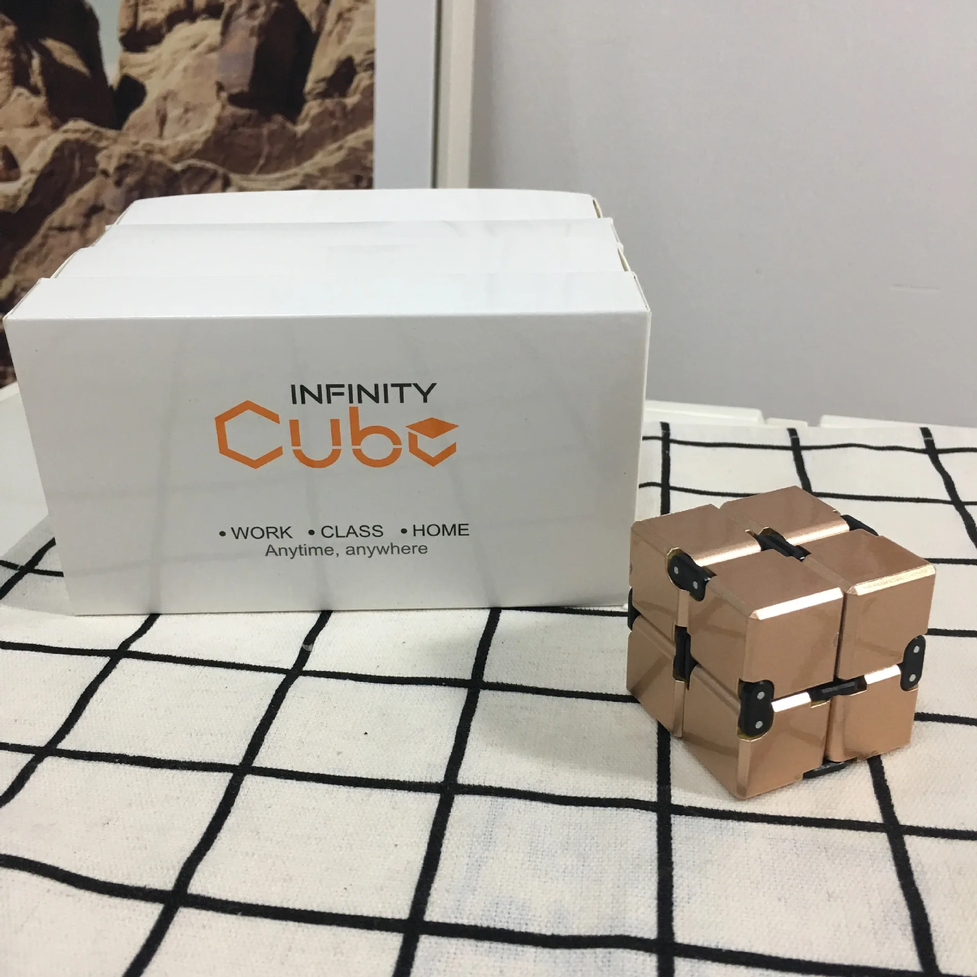 Hot Selling Infinity Cube Infinite Fidget Cube Compressive Toy Finger Rubik's Cube Infinite Square
Hot Selling Infinity Cube Infinite Fidget Cube Compressive Toy Finger Rubik's Cube Infinite Square