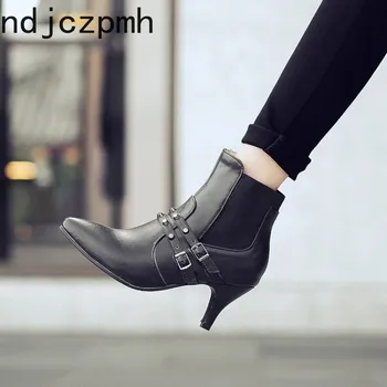 Ankle Boots Autumn and Winter The New Fashion Pointed Metal Decoration Fine Heel Mid Heel Short Tube Women's Shoes Size 33-48
Ankle Boots Autumn and Winter The New Fashion Pointed Metal Decoration Fine Heel Mid Heel Short Tube Women's Shoes Size 33-48