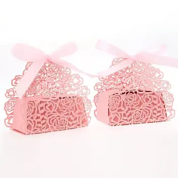 50PC Roses crown Gift Holders carriage wedding Flowers Laser candy box marriage candy boxes wedding party gift hold bag A17
50PC Roses crown Gift Holders carriage wedding Flowers Laser candy box marriage candy boxes wedding party gift hold bag A17