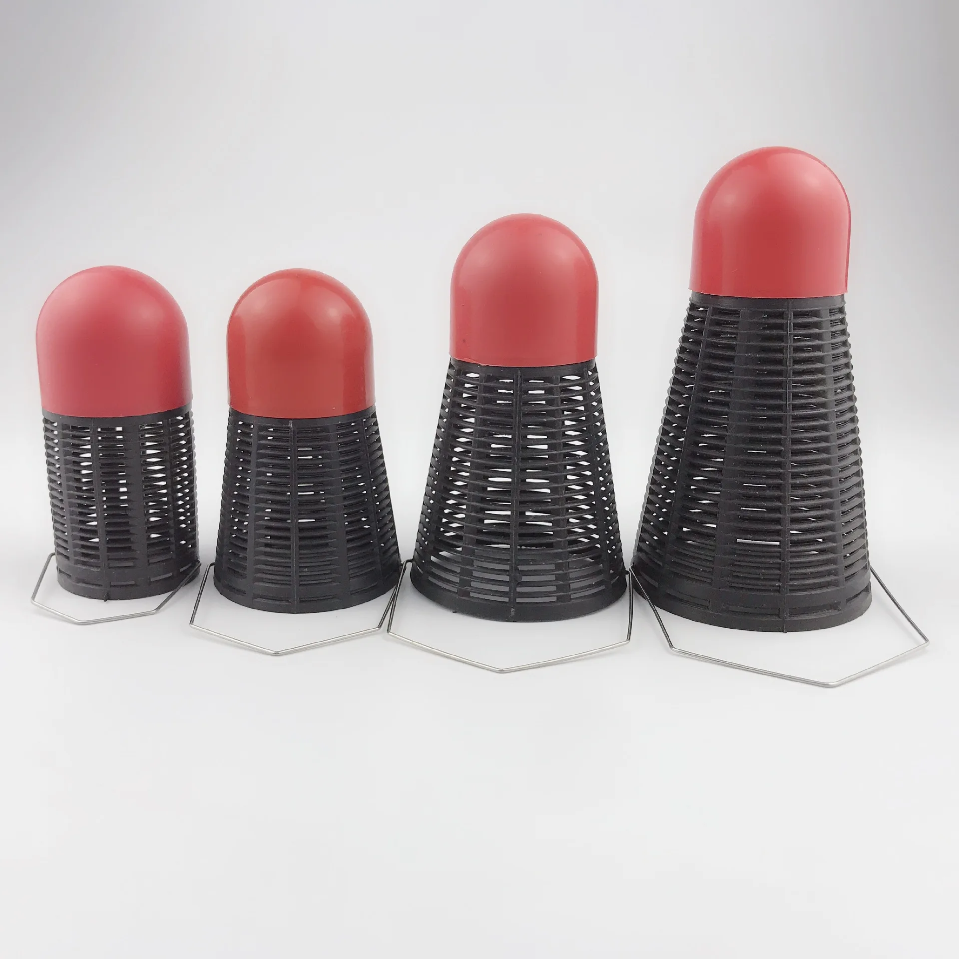 Shuttlecock-Shape Play Nest Device Fishing Play Nest Useful Product Baits Feeder Large Size Medium Small Sprinkle Bait Cage Fish
Shuttlecock-Shape Play Nest Device Fishing Play Nest Useful Product Baits Feeder Large Size Medium Small Sprinkle Bait Cage Fish