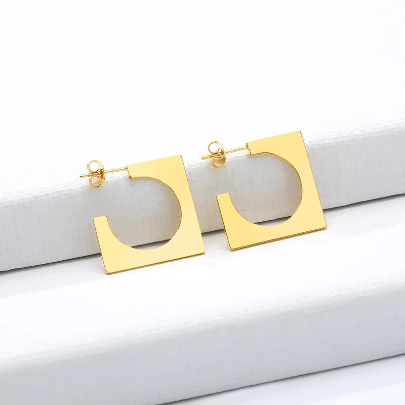 Women's Fashion Ear Studs Accessories Stainless Steel Rose Gold Square Cut Out Round Earring Simple Jewelry Sister Gifts
Women's Fashion Ear Studs Accessories Stainless Steel Rose Gold Square Cut Out Round Earring Simple Jewelry Sister Gifts