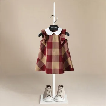 2020 Summer Girls Plaid Simple Cotton Dress Doll Collar Fly Sleeve Western Holiday Ruffles Sweet Children Clothes
2020 Summer Girls Plaid Simple Cotton Dress Doll Collar Fly Sleeve Western Holiday Ruffles Sweet Children Clothes