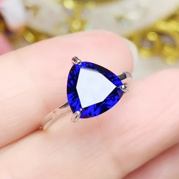 Per jewelry Blue sapphire triangle style ring Free shipping 8*8mm 1.6ct gemstone 925 sterling silver Fine jewelry T2041510
Per jewelry Blue sapphire triangle style ring Free shipping 8*8mm 1.6ct gemstone 925 sterling silver Fine jewelry T2041510