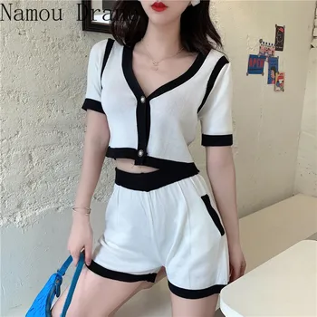 2020 New Arrival Elegant 2 Piece Set Women V Neck Contrast Color Tops High Waist Shorts Korean Fashion Outfits
2020 New Arrival Elegant 2 Piece Set Women V Neck Contrast Color Tops High Waist Shorts Korean Fashion Outfits