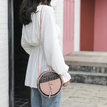 Vintage Scrub Leather Round Designer Crossbody Bag For Women PU Leather Shoulder Bags Ladies Small Handbags Mini Tote Bag
Vintage Scrub Leather Round Designer Crossbody Bag For Women PU Leather Shoulder Bags Ladies Small Handbags Mini Tote Bag