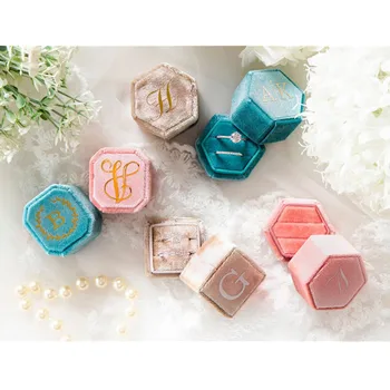 Velvet ring box Double Single Slot personalized Monogram wedding ring Bearer box Engagement gift proposal Jewelry Box wholesale
Velvet ring box Double Single Slot personalized Monogram wedding ring Bearer box Engagement gift proposal Jewelry Box wholesale