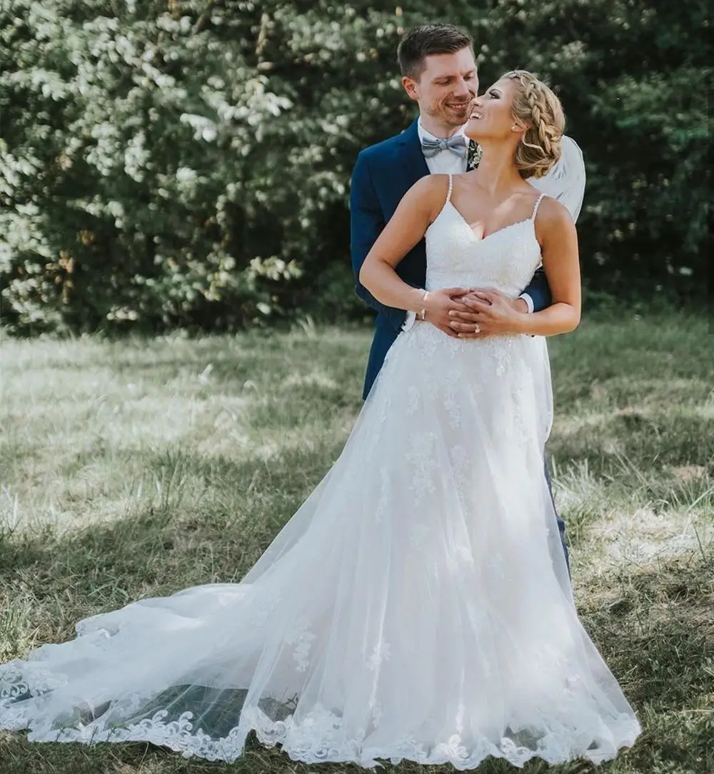 New Sexy Garden Lace A-Line Wedding Dresses Sleeveless Spaghetti Straps Robe De Soiree Backless Long Boho Brdial Gowns
New Sexy Garden Lace A-Line Wedding Dresses Sleeveless Spaghetti Straps Robe De Soiree Backless Long Boho Brdial Gowns