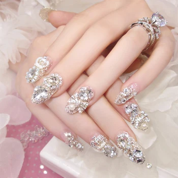 Sweet Bridal Nail Patches 24Pcs/Set Women Nail Art Rhimestone Beauty Fake Nails Shining Gem Fashion Ladies Nail Art Fake Nails 
Sweet Bridal Nail Patches 24Pcs/Set Women Nail Art Rhimestone Beauty Fake Nails Shining Gem Fashion Ladies Nail Art Fake Nails