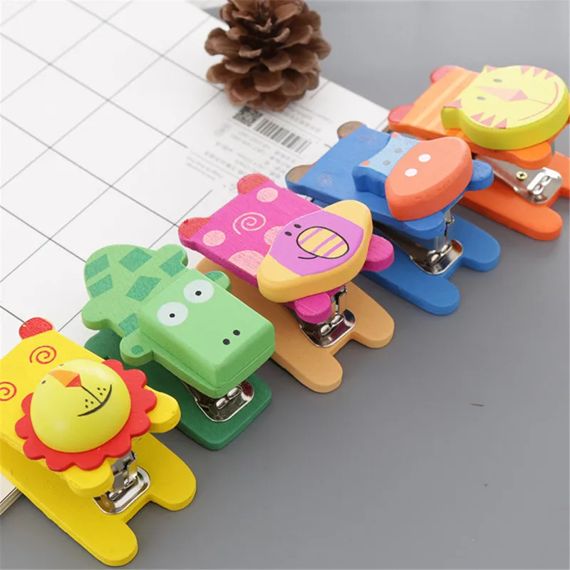 Cartoon Wood Stapleless Stapler Cute Mini Animals Staple-Free Stapler Manual Binding Paperclip Paper Stapling Book Binder Gifts
Cartoon Wood Stapleless Stapler Cute Mini Animals Staple-Free Stapler Manual Binding Paperclip Paper Stapling Book Binder Gifts