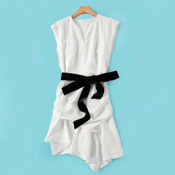 White Color Women's Sleeveless Irregular Mini Dress O-neck 2020 Spring and Summer New Solid Color Dresses with Sashe 
White Color Women's Sleeveless Irregular Mini Dress O-neck 2020 Spring and Summer New Solid Color Dresses with Sashe