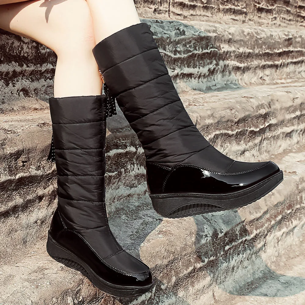 Large Size WOMEN'S Shoes Tube Snow Boots Cotton-padded Shoes with Velvet Women's Winter Thick Bottomed Slanted Heel Boots Tassel
Large Size WOMEN'S Shoes Tube Snow Boots Cotton-padded Shoes with Velvet Women's Winter Thick Bottomed Slanted Heel Boots Tassel