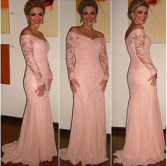 Off-the-shoulder Mother's Formal evening gown Lace Appliques vestido de madrinha Long Sleeves Sexy Mother of the Bride dresses
Off-the-shoulder Mother's Formal evening gown Lace Appliques vestido de madrinha Long Sleeves Sexy Mother of the Bride dresses