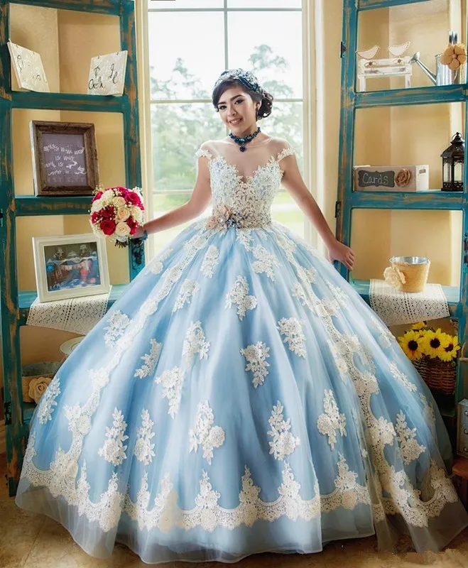 popular-light-sky-blue-and-white-quinceanera-dress-cap-short-sleeve-applique-lace-with-beads-sash-bow-vestidos-de-15-anos-ball-gown-2019 (1)_副本