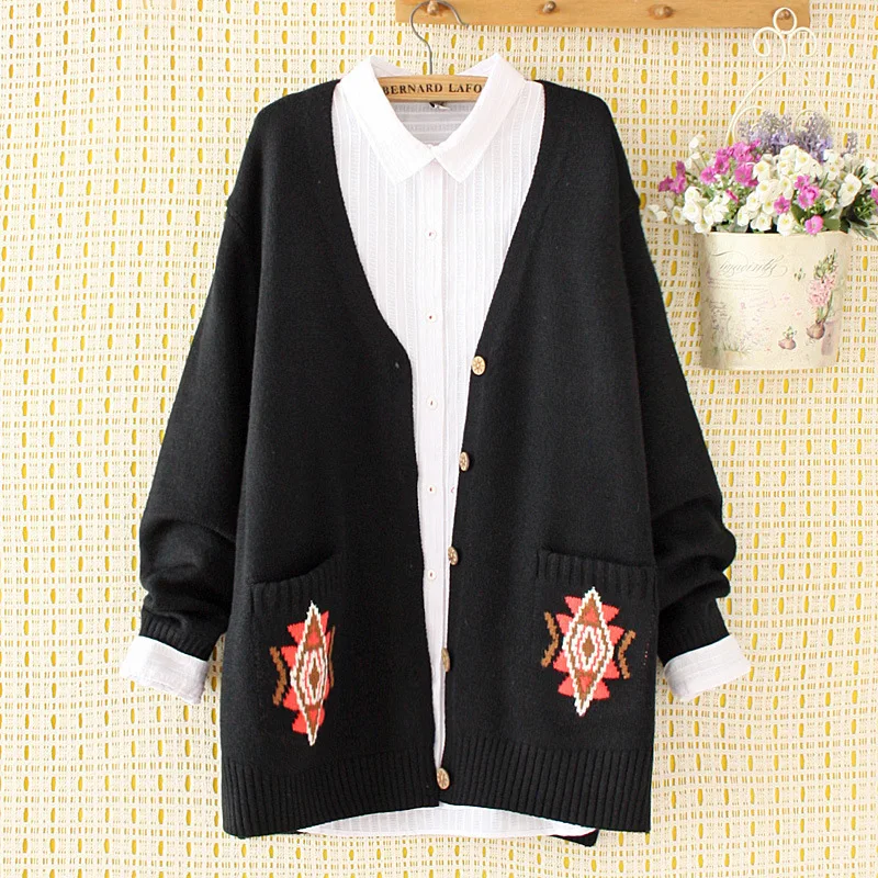 2018 Autumn And Winter MORI Series College Style V-neck Rhombus Pocket Knitted Cardigan Plus-sized Sweater 90423
2018 Autumn And Winter MORI Series College Style V-neck Rhombus Pocket Knitted Cardigan Plus-sized Sweater 90423