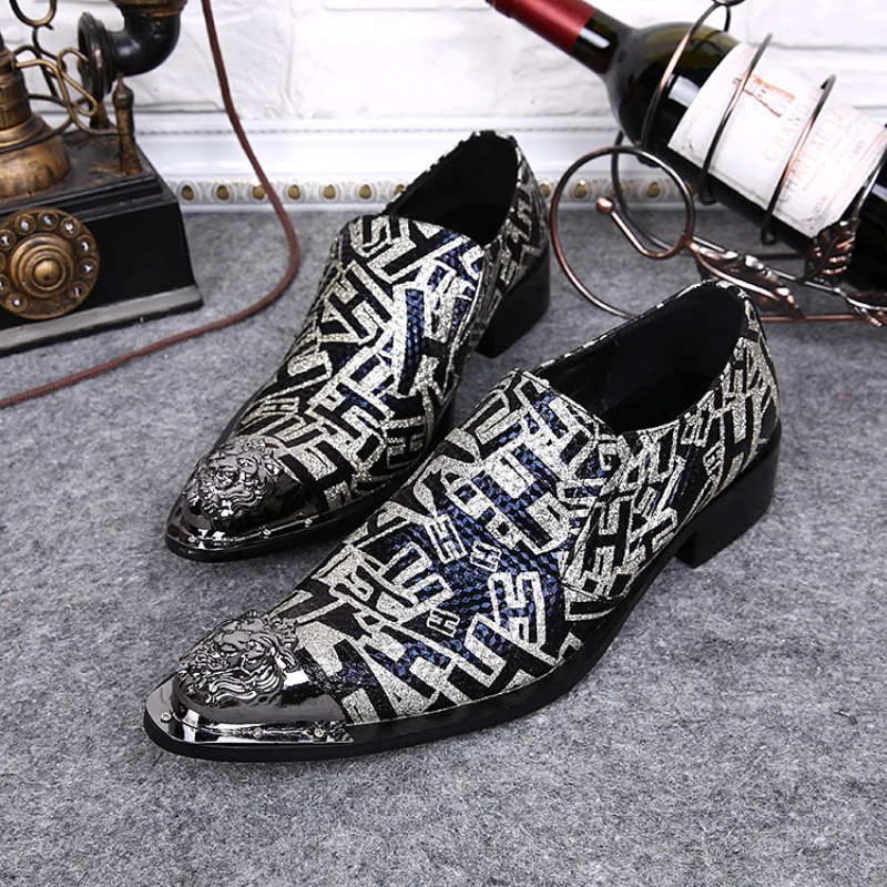

Christia Bella New British Style Plus Size Letter Genuine Leather Man Shoes Metal Carving Pointed Toe Men's Fashion Party Shoes