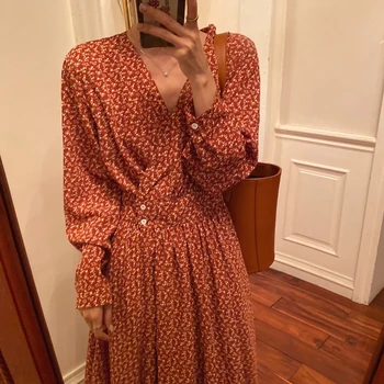 Women Spring Sexy V Neck Long Sleeve Long Floral A-line Dress Elegant High Waist Red Vintage Dresses with Buttons
Women Spring Sexy V Neck Long Sleeve Long Floral A-line Dress Elegant High Waist Red Vintage Dresses with Buttons