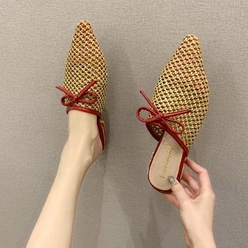 Hollow Out Weave Slippers Women Summer Shoes PU Leather Pointed Toe Low Heel Sandals Fashion Bow Female Slippers Mules Shoes
Hollow Out Weave Slippers Women Summer Shoes PU Leather Pointed Toe Low Heel Sandals Fashion Bow Female Slippers Mules Shoes