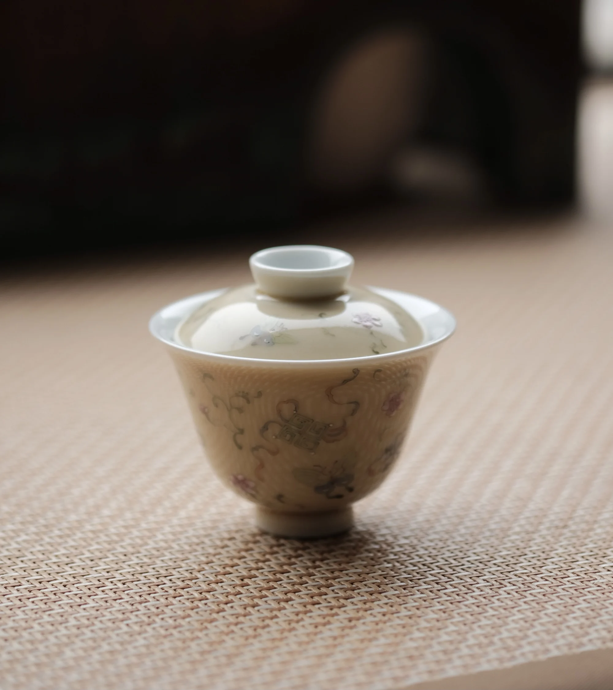 Тату-бабочка tureen, складные ветки, чайный набор Цзиндэчжэнь, ручная работа, восстановление древних путей от трех Мисок
Тату-бабочка tureen, складные ветки, чайный набор Цзиндэчжэнь, ручная работа, восстановление древних путей от трех Мисок