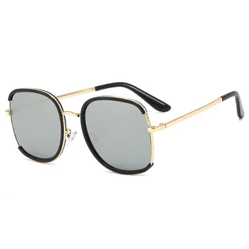 2020 Sunglasses Woman Style Metal Dazzle Color Classic Retro Box Sun Glasses Men And Women's Street Fashion Sunshade Sunglasses 
2020 Sunglasses Woman Style Metal Dazzle Color Classic Retro Box Sun Glasses Men And Women's Street Fashion Sunshade Sunglasses