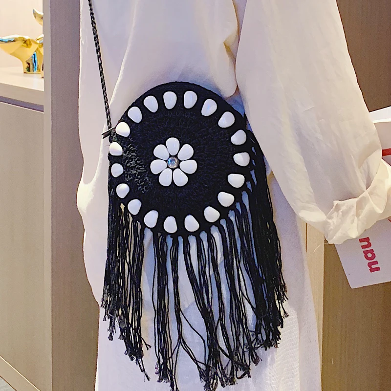 Round Tote Straw Bag For Women Tassel Bag Bohemia Style Beaded Tote Bag For Beach Summer Retro Handbag Small Crossbody Beach Sac
Round Tote Straw Bag For Women Tassel Bag Bohemia Style Beaded Tote Bag For Beach Summer Retro Handbag Small Crossbody Beach Sac