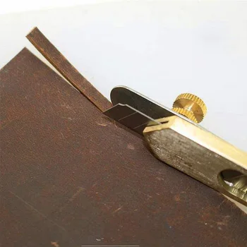 1PC Leather Craft Tools Incision Cutter DIY Copper Trimming Knife for Blade Leather Cut into strips leather Cutting Tool
1PC Leather Craft Tools Incision Cutter DIY Copper Trimming Knife for Blade Leather Cut into strips leather Cutting Tool
