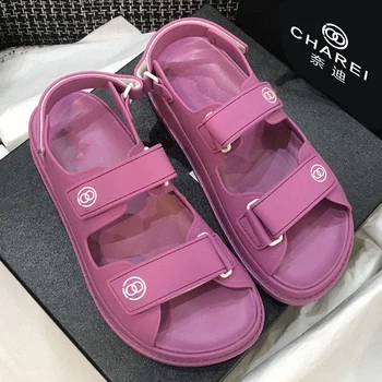 100 Chare French original new slippers women's sandals printing, rubber bottom non slip inner leather luxury counter packing
100 Chare French original new slippers women's sandals printing, rubber bottom non slip inner leather luxury counter packing