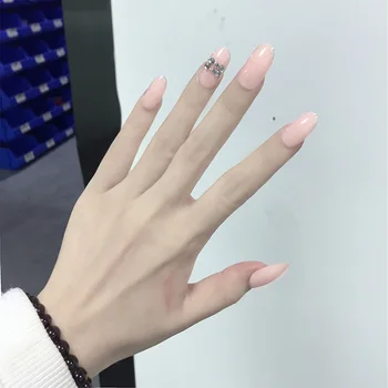 24pcs/boxed with 2g glue Sweet Nude Color Bride Fake Nails press on Mid-Length Round Head Small French Simple False Nail tips
24pcs/boxed with 2g glue Sweet Nude Color Bride Fake Nails press on Mid-Length Round Head Small French Simple False Nail tips