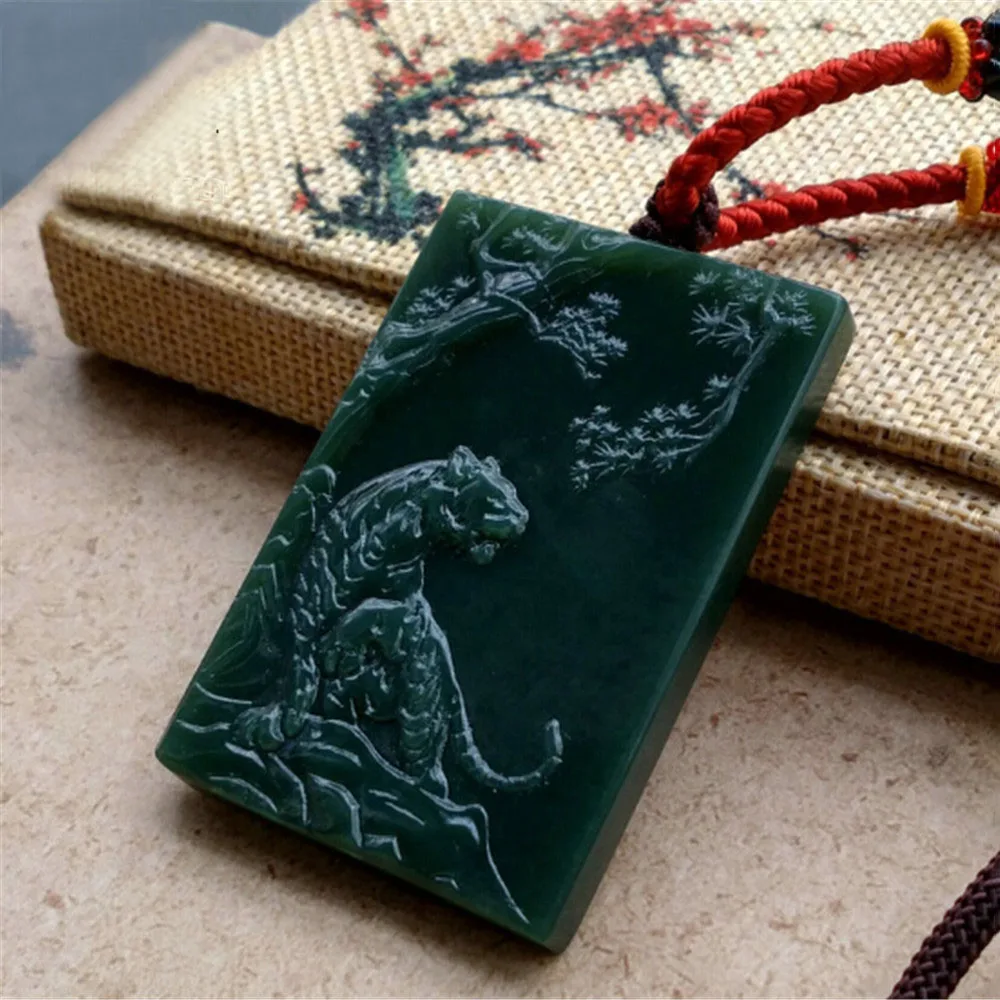 

Hand Carve Xinjiang Dark Green Hetian Jadeite Twelve Zodiac Brave Tiger Pendant Trendy Men's Amulet Send Rope Necklace Dropship