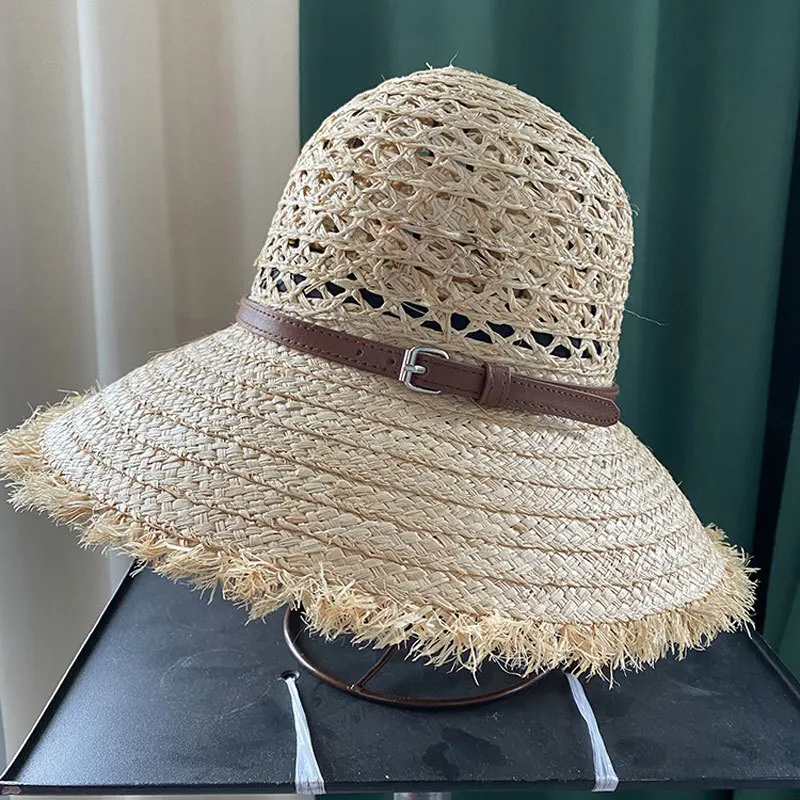2021 Quality New Summer Hollow Out Dome Straw Hat Female Hand Woven Raffia PU Belt Decoration Holiday Sun Hat Fashion
2021 Quality New Summer Hollow Out Dome Straw Hat Female Hand Woven Raffia PU Belt Decoration Holiday Sun Hat Fashion