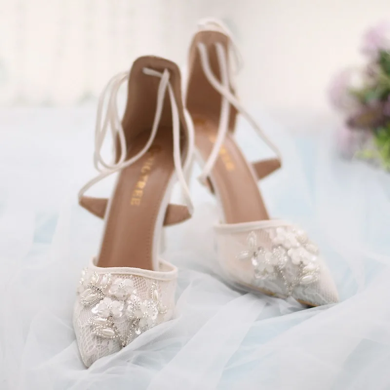 Spring and summer new lace mesh bride wedding shoes with dress stiletto sandals pointed toe large size custom women single shoes
Spring and summer new lace mesh bride wedding shoes with dress stiletto sandals pointed toe large size custom women single shoes