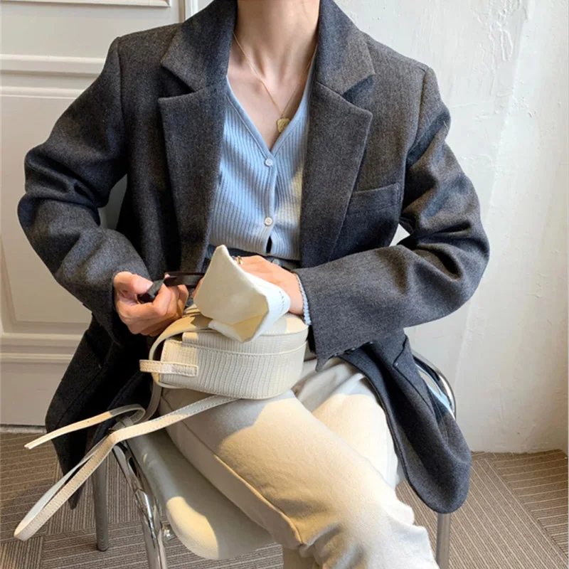2019 New Blazer Jacket for Women Notched Collar Suit Coat Female Work Style Suit Jacket Ladies Gray Outwear Coat
2019 New Blazer Jacket for Women Notched Collar Suit Coat Female Work Style Suit Jacket Ladies Gray Outwear Coat