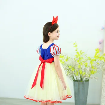anime movie Snow White dress Cute girl halloween costume for kids Grimm's Fairy Tales Snow White cosplay Red bow card costumes
anime movie Snow White dress Cute girl halloween costume for kids Grimm's Fairy Tales Snow White cosplay Red bow card costumes
