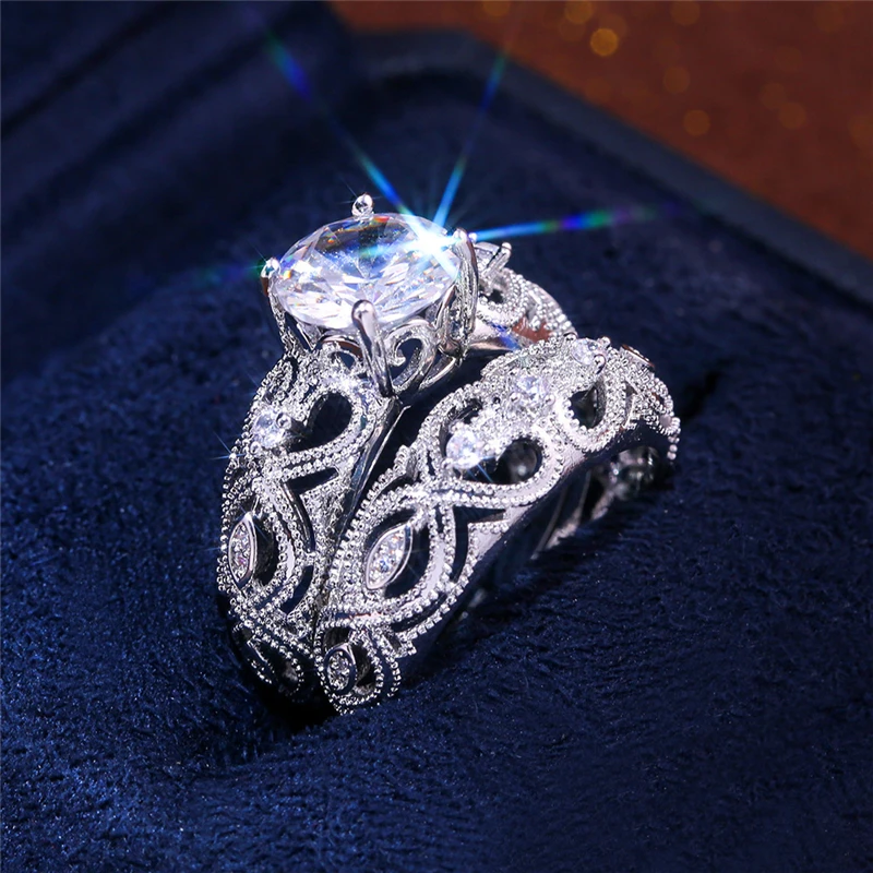 LOREDANA 2 pieces/set of fashionable and colorful zircon inlaid metal ring with hollow process, suitable for party wedding.
LOREDANA 2 pieces/set of fashionable and colorful zircon inlaid metal ring with hollow process, suitable for party wedding.