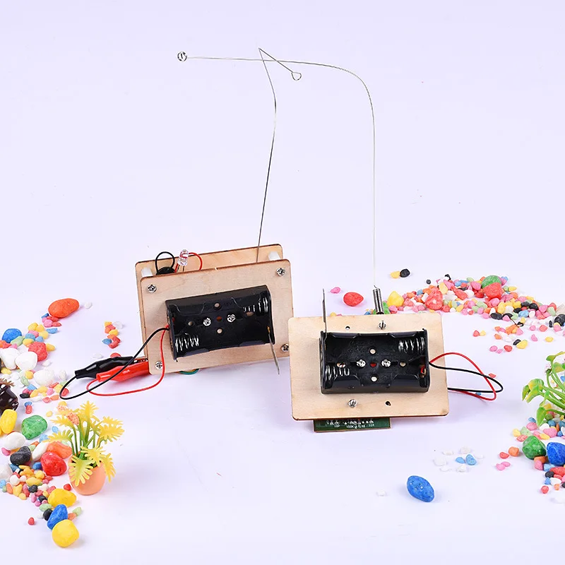 DIY Small Invention Primary School STUDENT'S Science Experiment-Fantastic Electromagnetic Wave Science And Technology Small Prod
DIY Small Invention Primary School STUDENT'S Science Experiment-Fantastic Electromagnetic Wave Science And Technology Small Prod