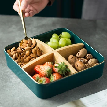 European Ceramic Dark Green Phnom Penh Fruit Snack Plate Simple Luxury Home Tableware Office Afternoon Tea Square Grid Nut Plate
European Ceramic Dark Green Phnom Penh Fruit Snack Plate Simple Luxury Home Tableware Office Afternoon Tea Square Grid Nut Plate